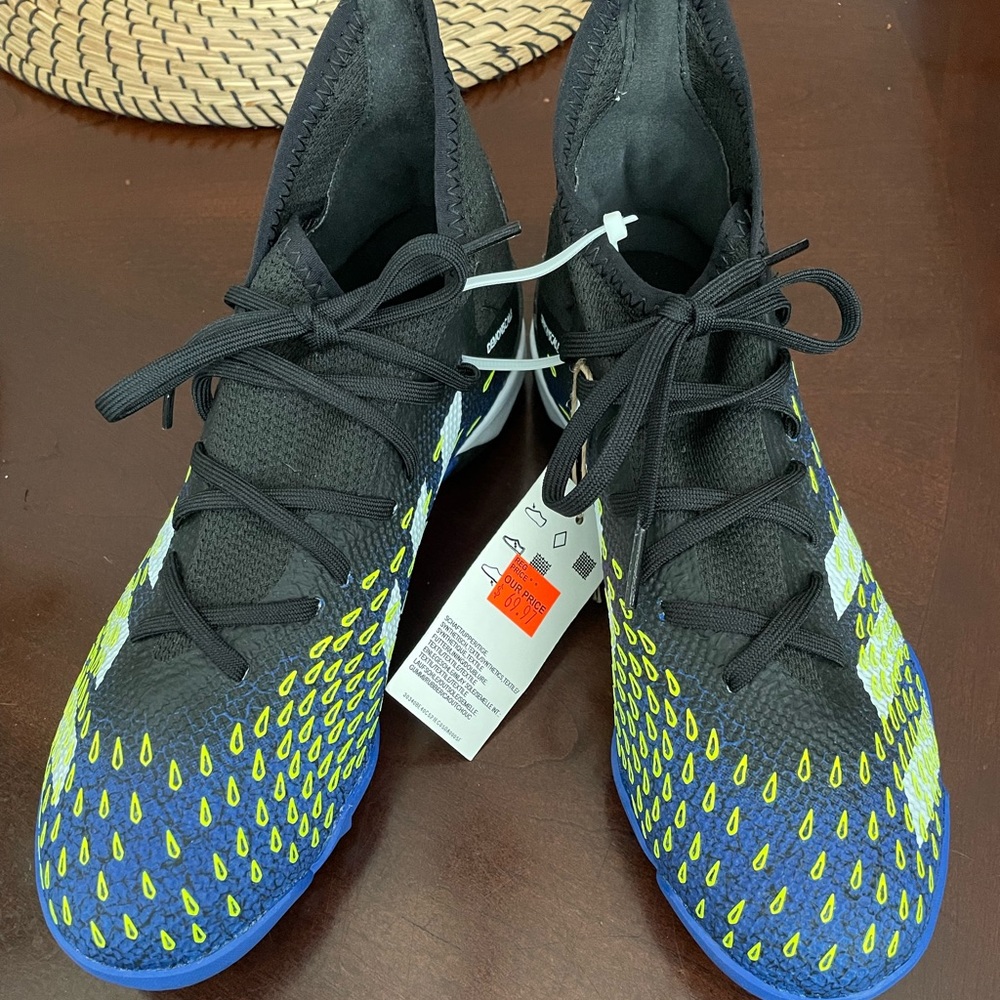 Adidas predator freak .3 soccer ground cleats.  New with tags.